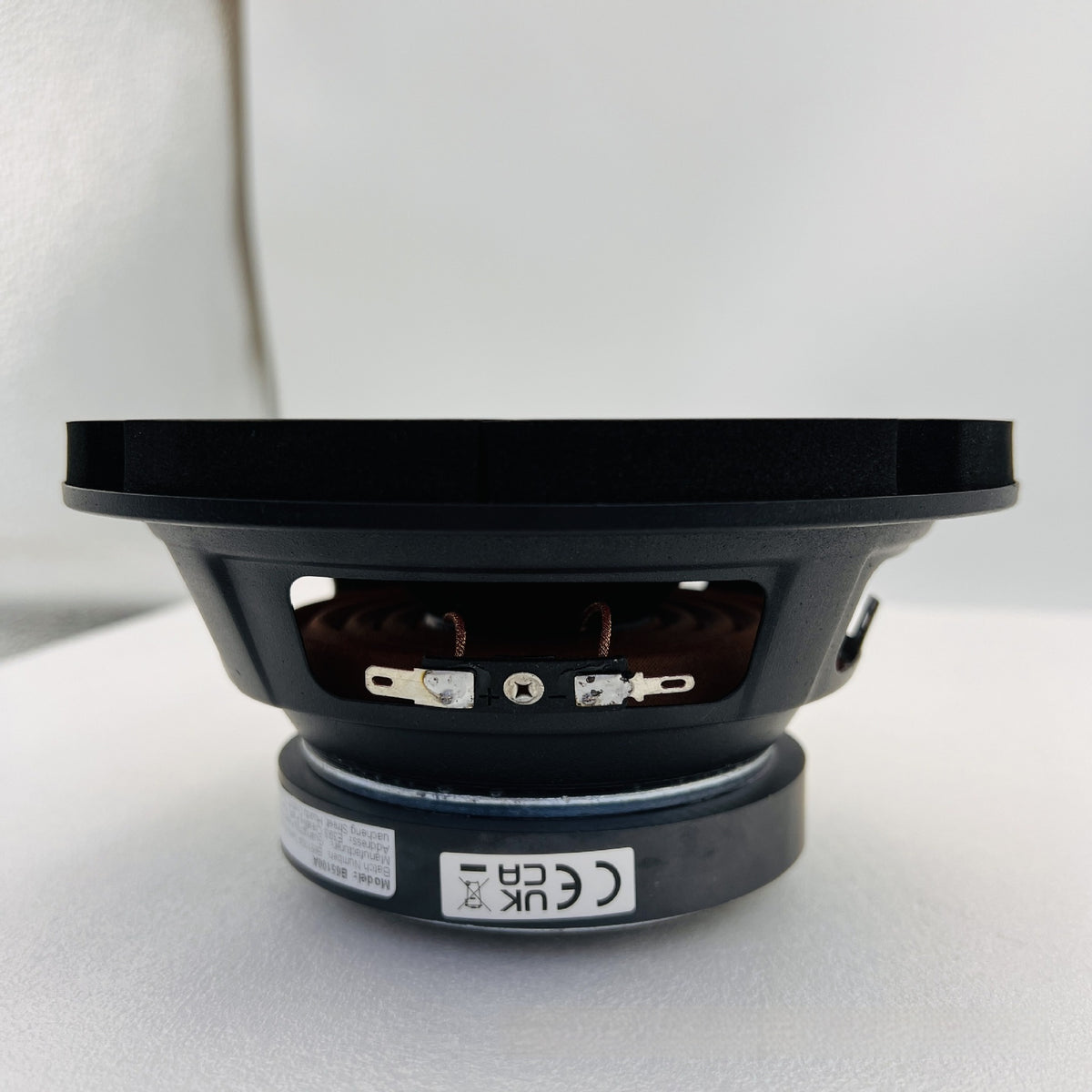 6.5 inch car speaker, side view showing magnet